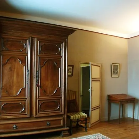 Bed & Breakfast Maison D'hotes Le Logis De Reyjade Montdoumerc